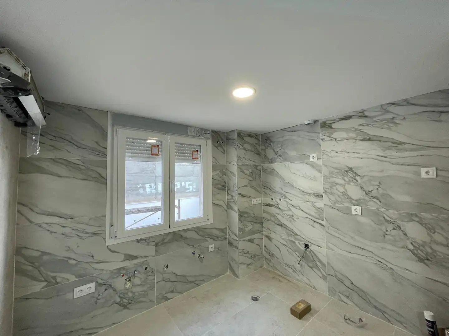 Baño de Piso en venta en Alcázar de San Juan con Aire acondicionado y Terraza
