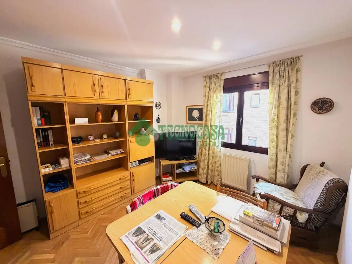 Bedroom of Flat for sale in Cuenca  with Air Conditioner, Heating and Terrace