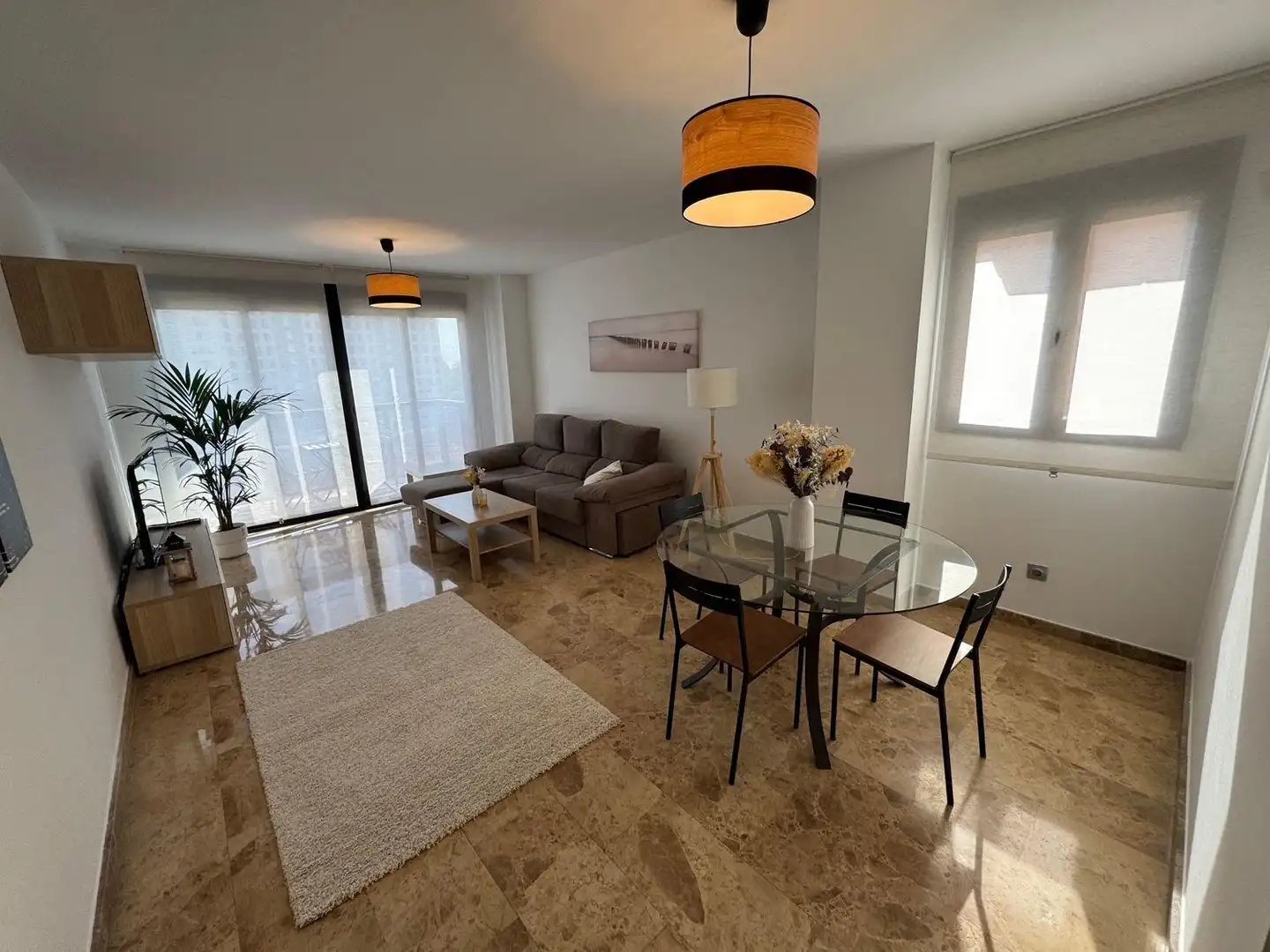 Sala de estar de Piso de alquiler en Valencia con Aire acondicionado, Jardín privado y Terraza