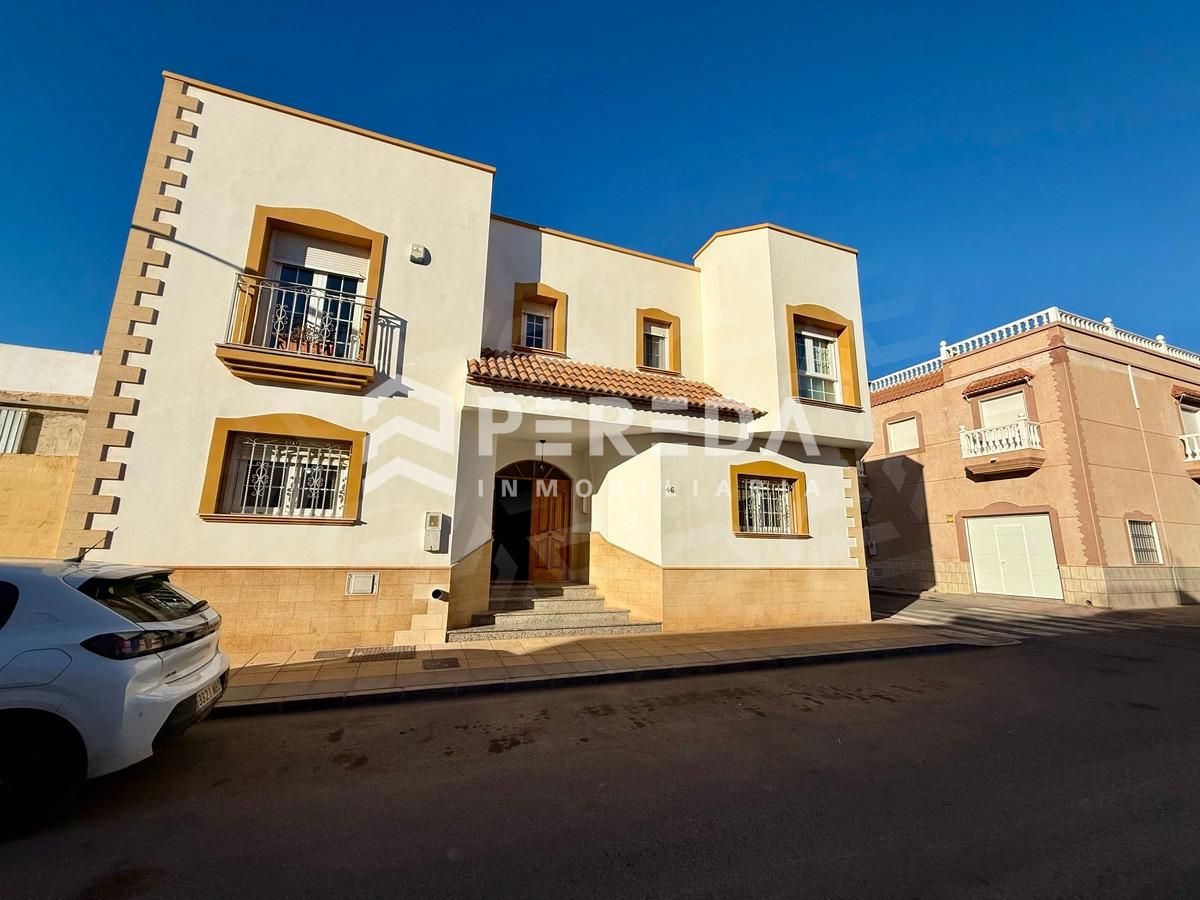 Exterior view of House or chalet for sale in La Mojonera  with Private garden and Terrace