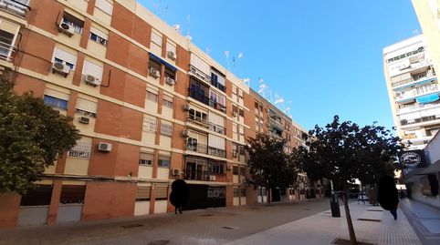 Foto 3 de Piso en venta en Calle Beatriz de Suabia, 108, Barrio del Nervión, Sevilla Capital
