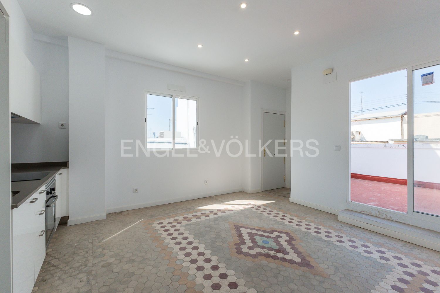 Attic for sale in  Valencia Capital  with Heating and Terrace