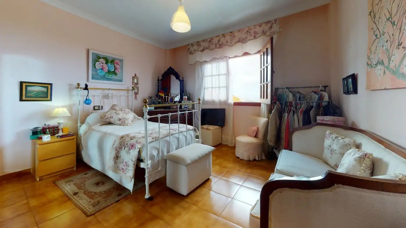 Dormitori de Casa o xalet en venda en Las Palmas de Gran Canaria amb Jardí privat, Terrassa i Traster