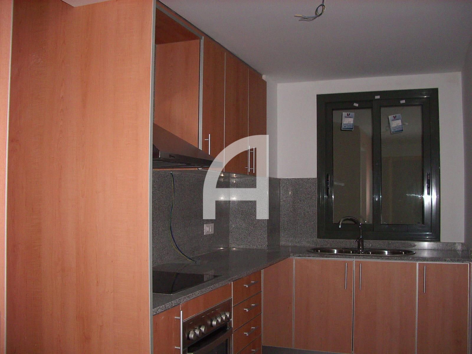 Cuina de Pis en venda en Terrassa amb Aire condicionat i Calefacció