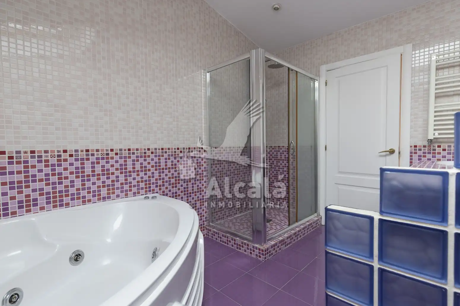 Baño de Ático en venta en Alcalá de Henares con Aire acondicionado, Calefacción y Terraza