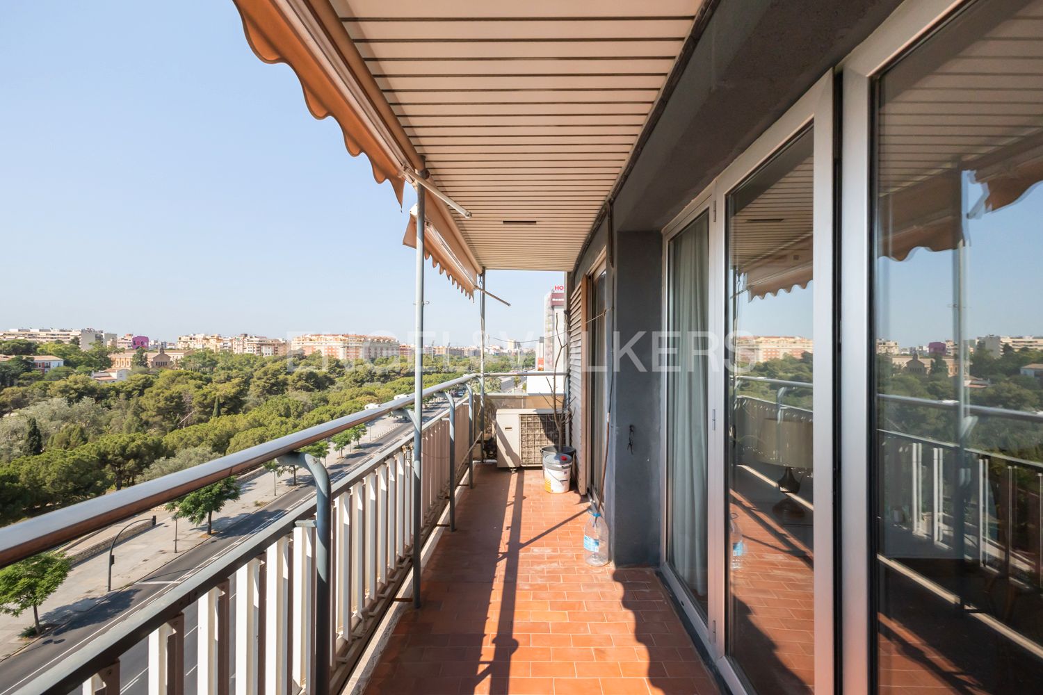 Vista exterior de Apartament de lloguer en  Valencia Capital amb Aire condicionat, Calefacció i Moblat