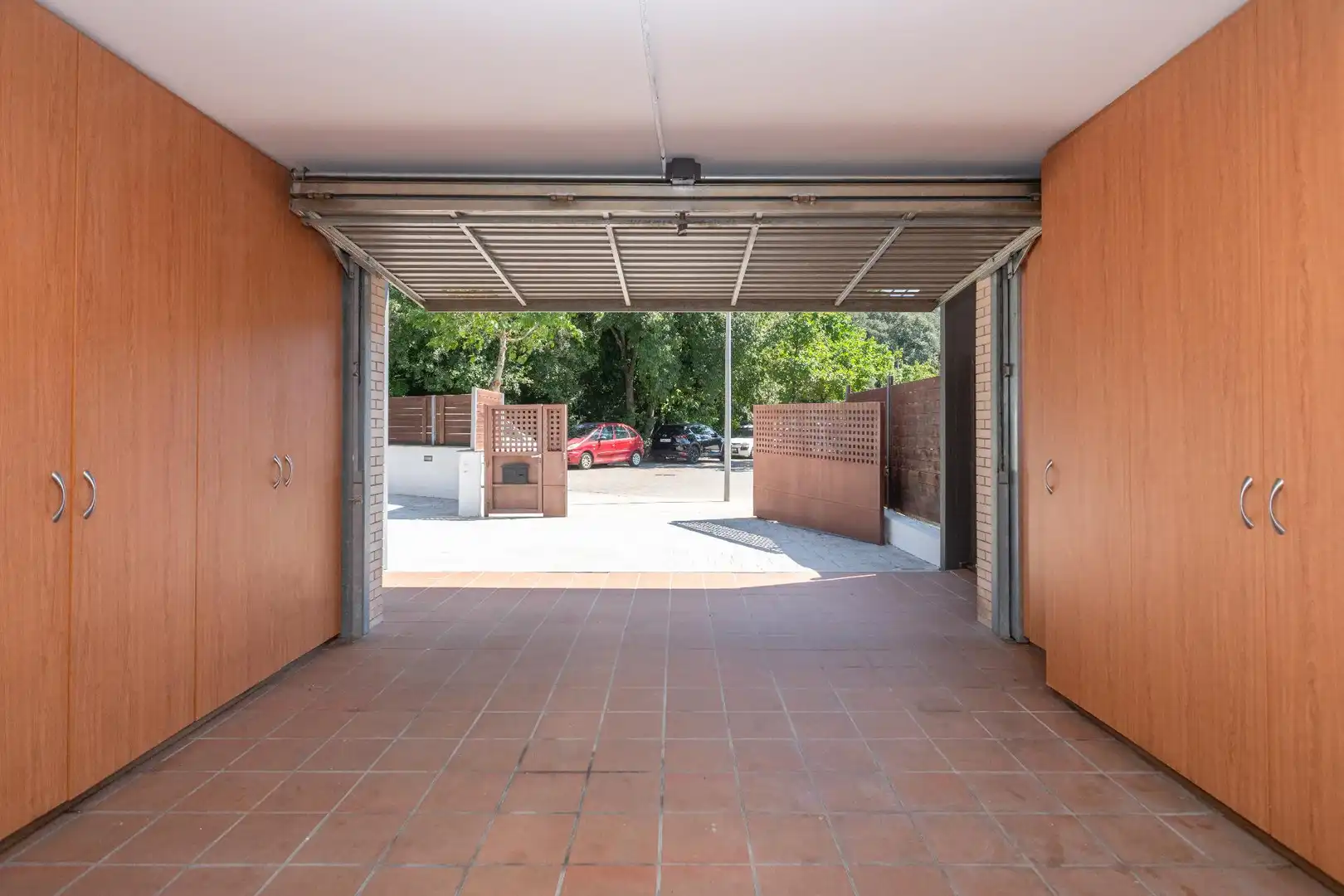 Parking of Houses for rent in Girona  with Air Conditioner, Private garden and Terrace