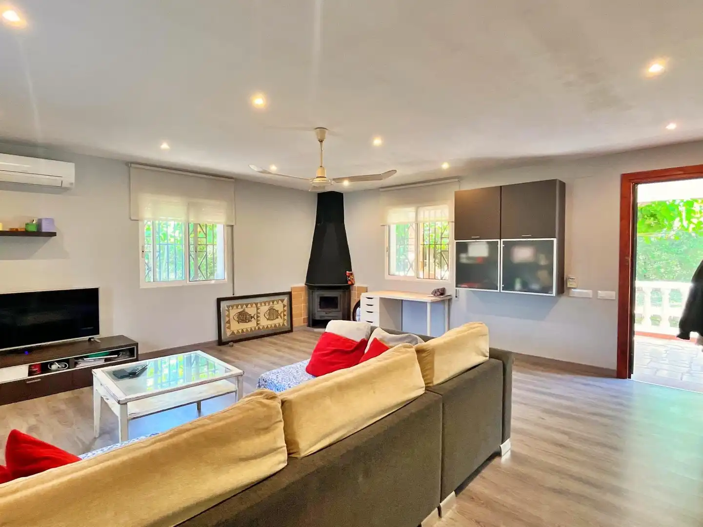 Wohnzimmer von Haus oder Chalet zum Verkauf in Roquetes mit Klimaanlage, Heizung und Privatgarten