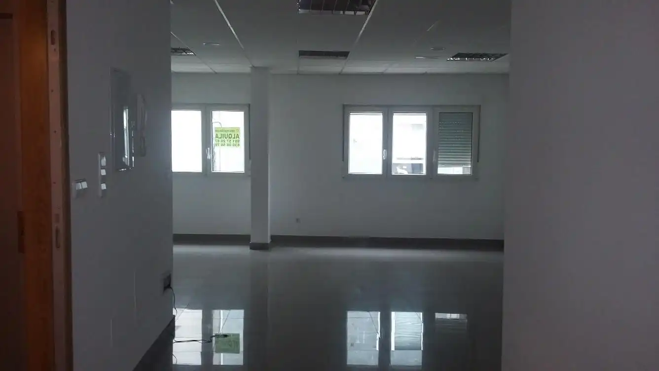 Office space with lift to rent in Rúa Coruña