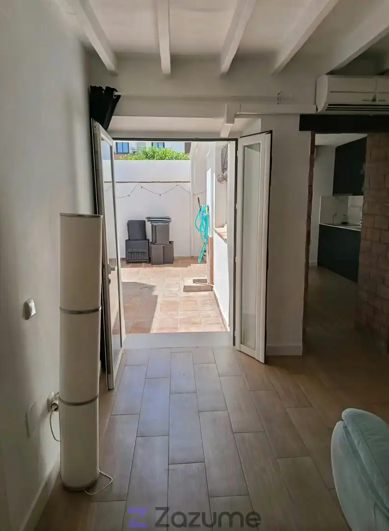 Terraza de Piso de alquiler en Pizarra con Aire acondicionado, Calefacción y Jardín privado
