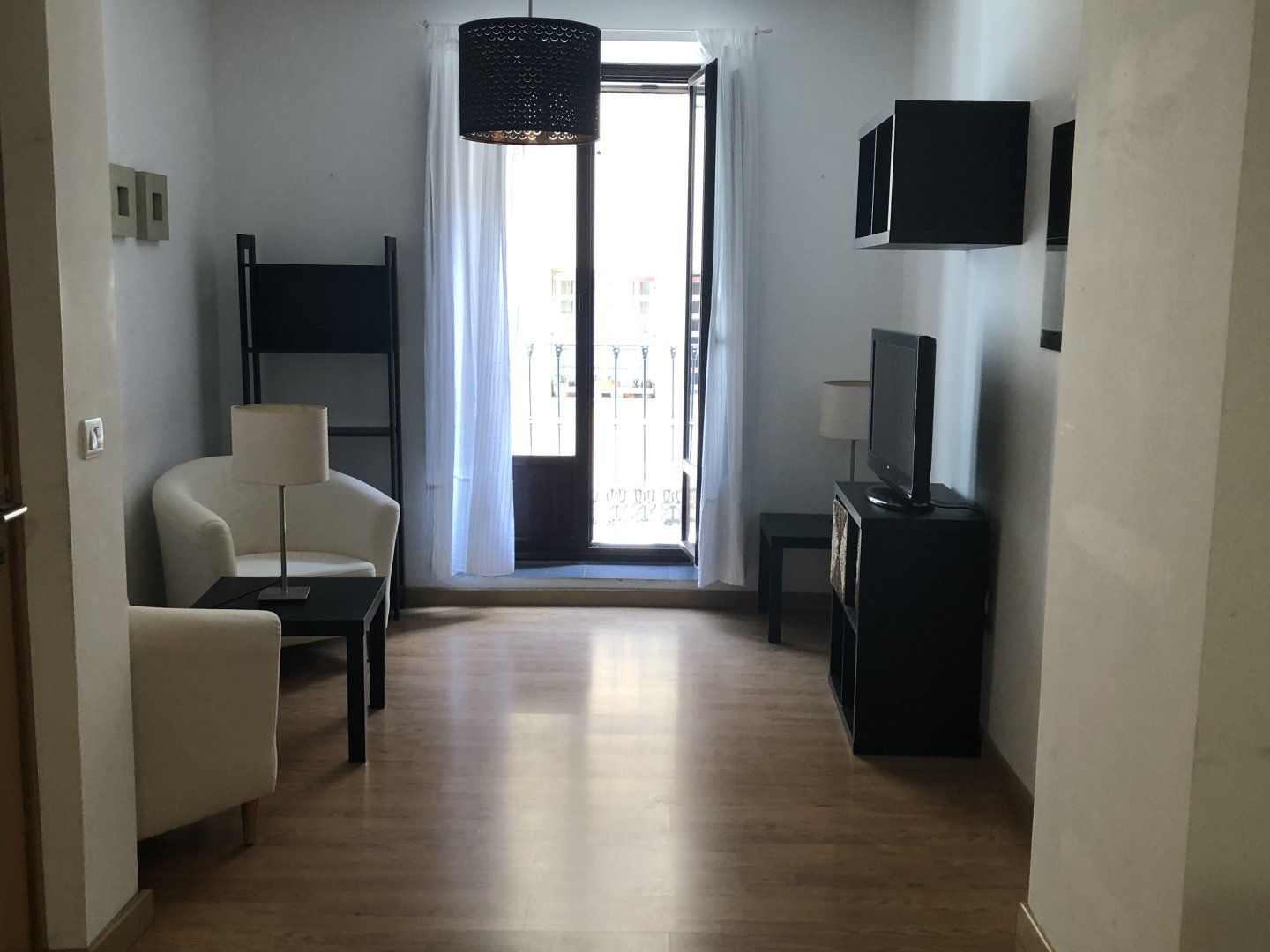Sala d'estar de Pis en venda en  Sevilla Capital amb Aire condicionat, Calefacció i Moblat