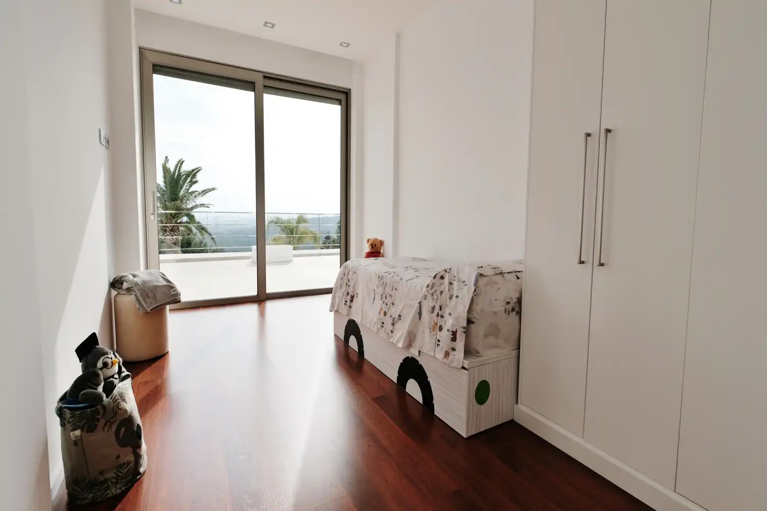 Dormitori de Casa o xalet en venda en Sagunto / Sagunt amb Aire condicionat, Calefacció i Jardí privat