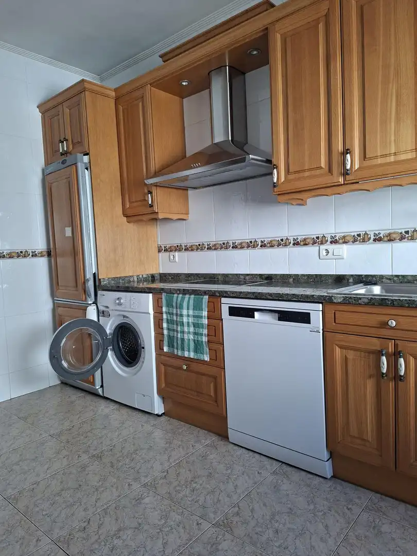 Kitchen of Flat for sale in Vitoria - Gasteiz  with Heating, Parquet flooring and Terrace
