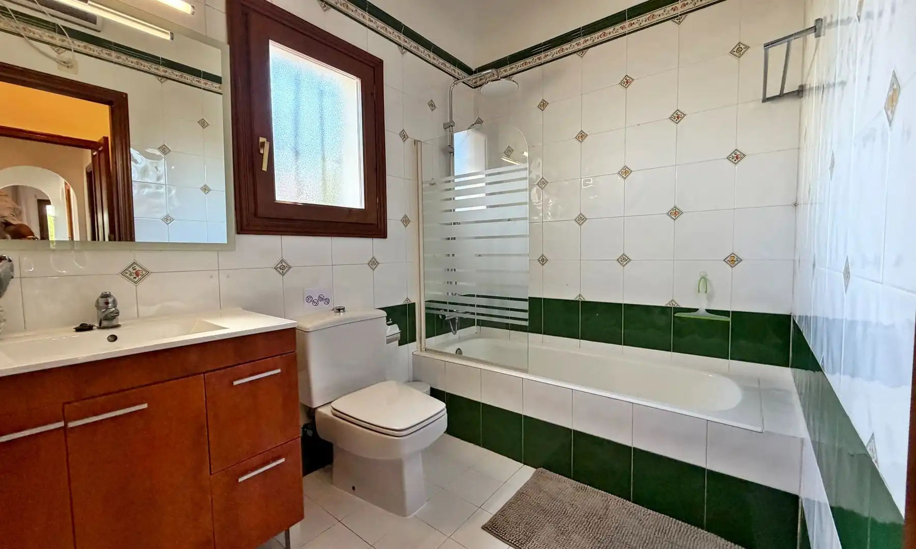 Baño de Casa o chalet en venta en Dénia con Aire acondicionado, Calefacción y Jardín privado