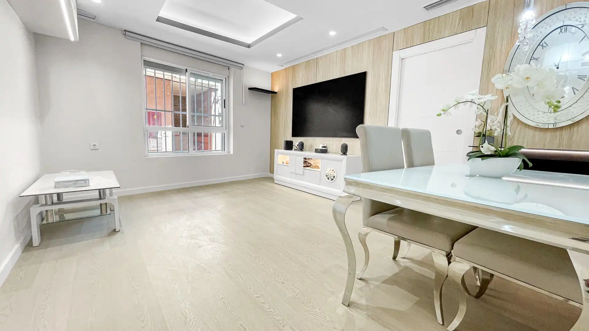 Sala de estar de Planta baja en venta en Torrevieja con Terraza, Horno y Lavadora