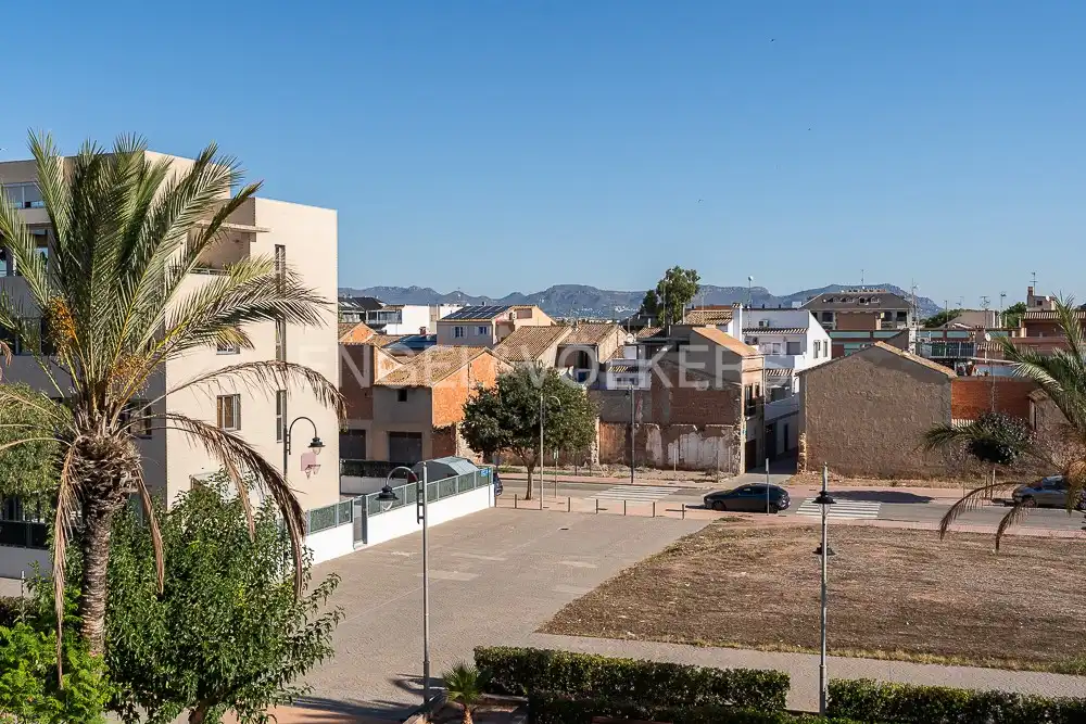Vista exterior de Apartament de lloguer en Museros amb Aire condicionat, Calefacció i Parquet