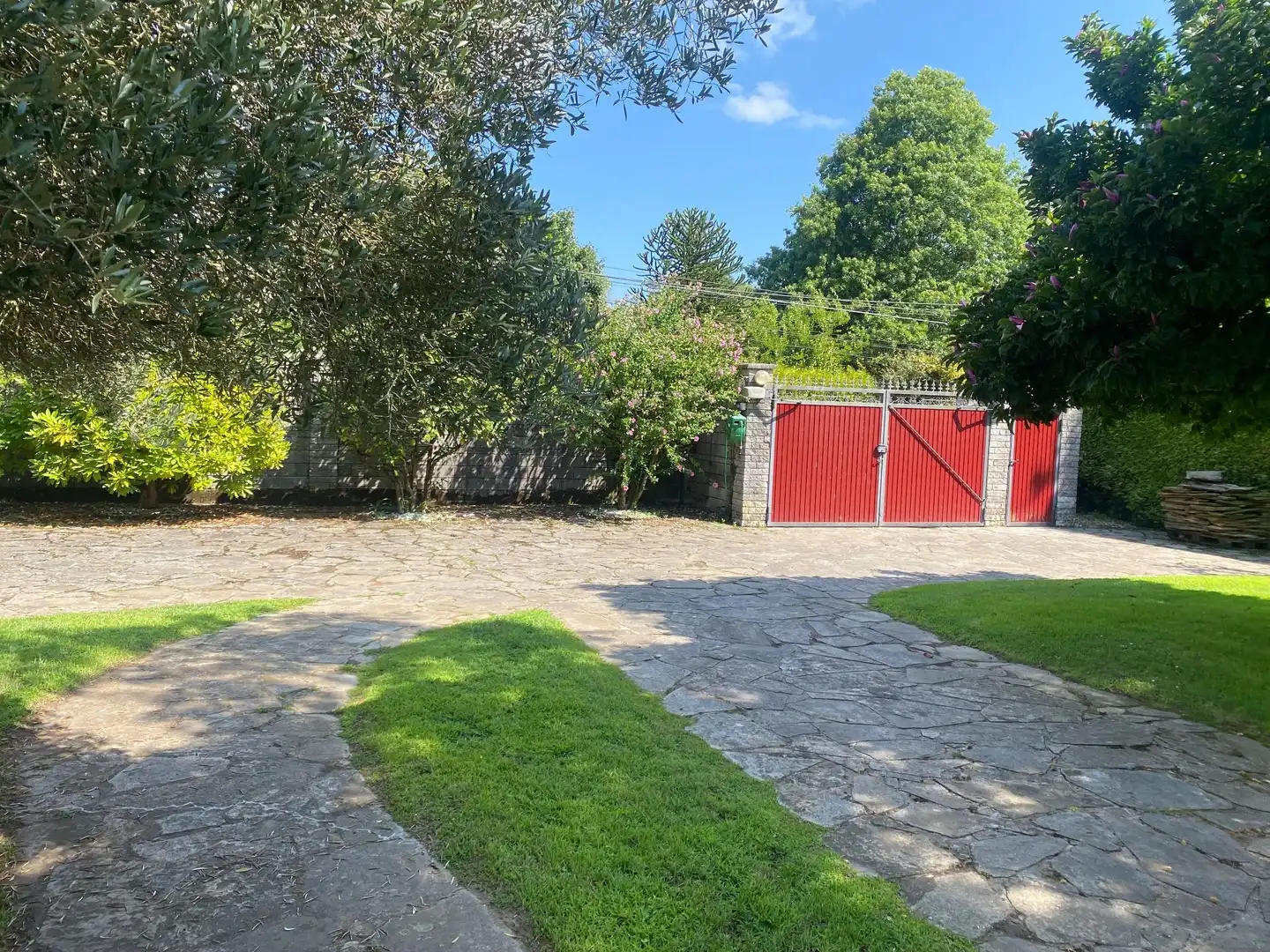 Vista exterior de Casa o chalet en venta en Lugo con Calefacción, Piscina y Amueblado