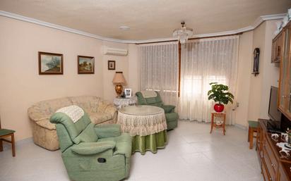 Living room of Single-family semi-detached for sale in Almoradí  with Air Conditioner, Heating and Terrace