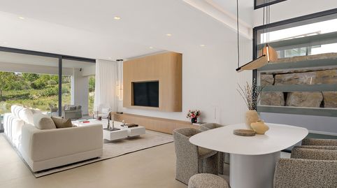 Villas en primera línea de golf en Estepona Golf, imatge 3