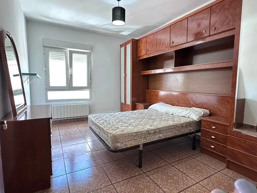 Bedroom of Flat for sale in Gijón   with Heating, Terrace and Furnished