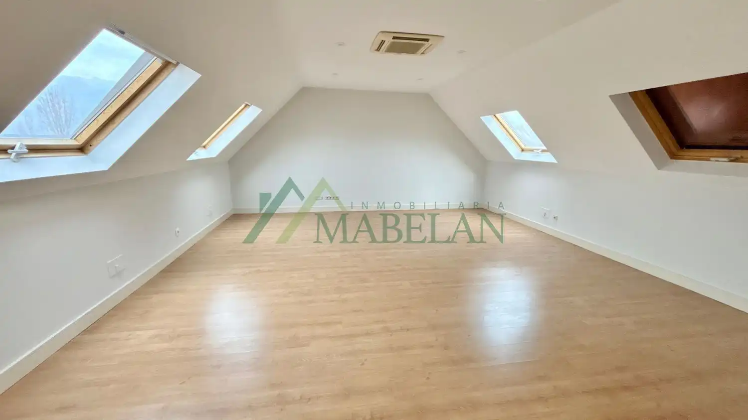 Casa o xalet de lloguer a Valdemarín