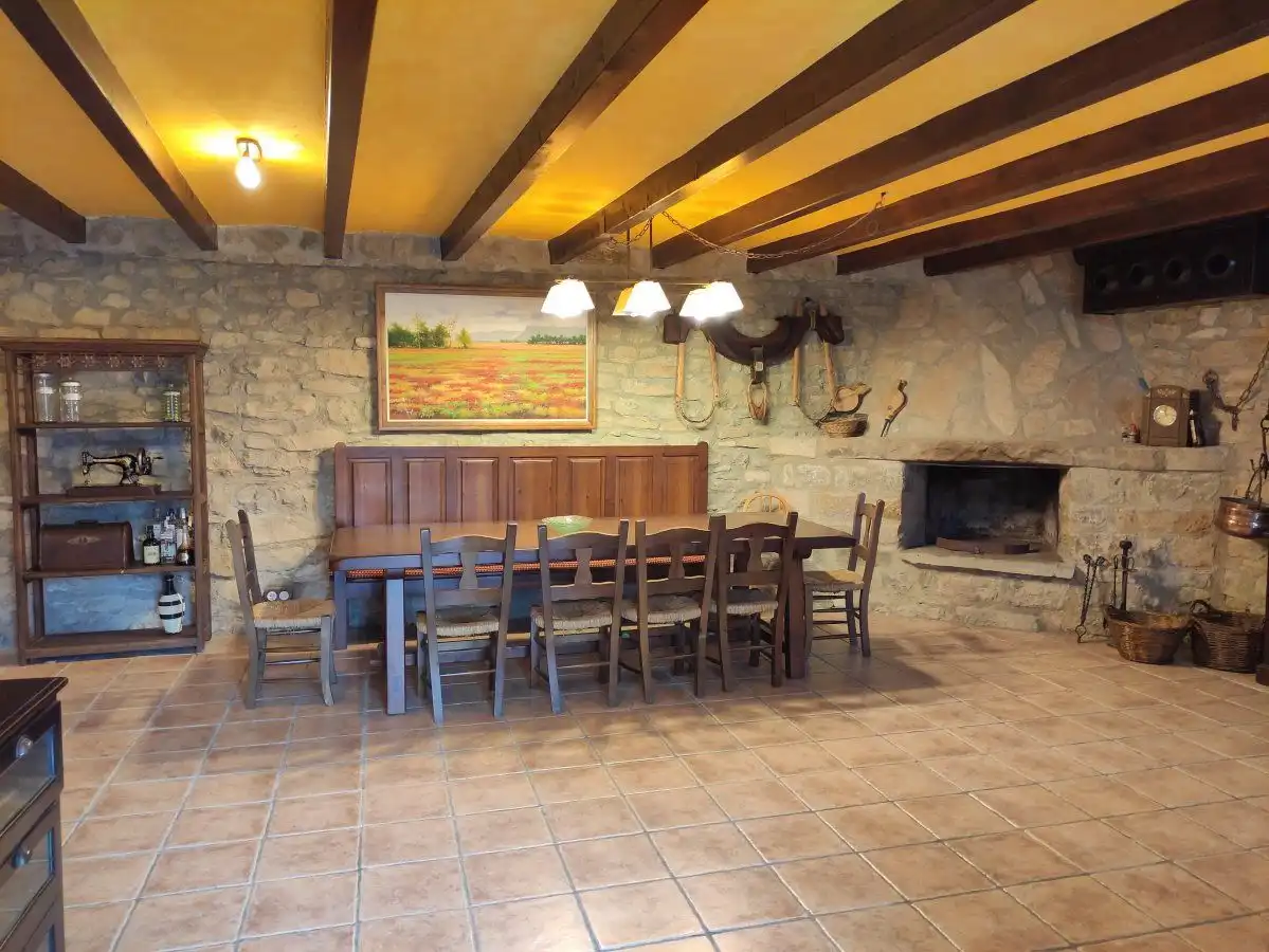 Comedor de Casa o chalet en venta en Sabiñánigo con Calefacción, Jardín privado y Terraza