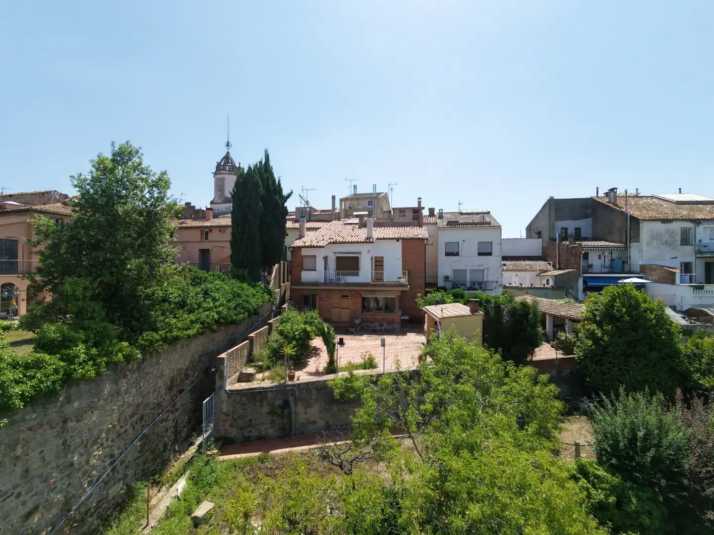 Vista exterior de Casa adosada en venta en Sant Feliu de Codines con Calefacción, Jardín privado y Terraza