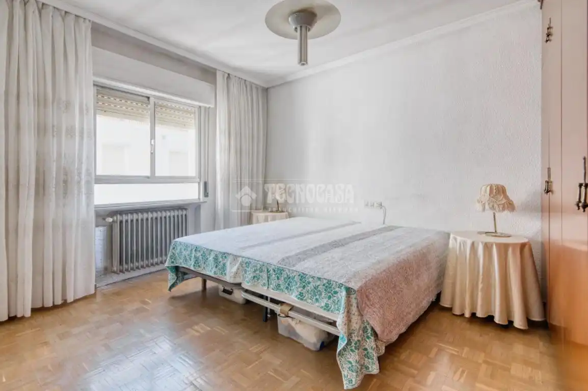 Bedroom of Flat for sale in Salamanca  with Heating and Balcony