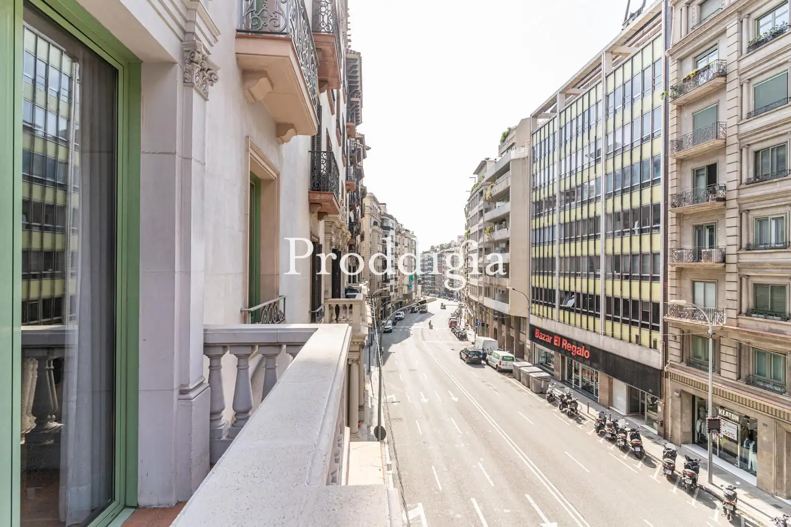 Exterior view of Flat for rent in Barcelona  with Air Conditioner and Furnished
