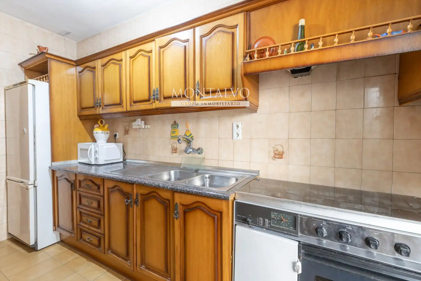 Kitchen of Houses for sale in Atarfe  with Heating and Storage room