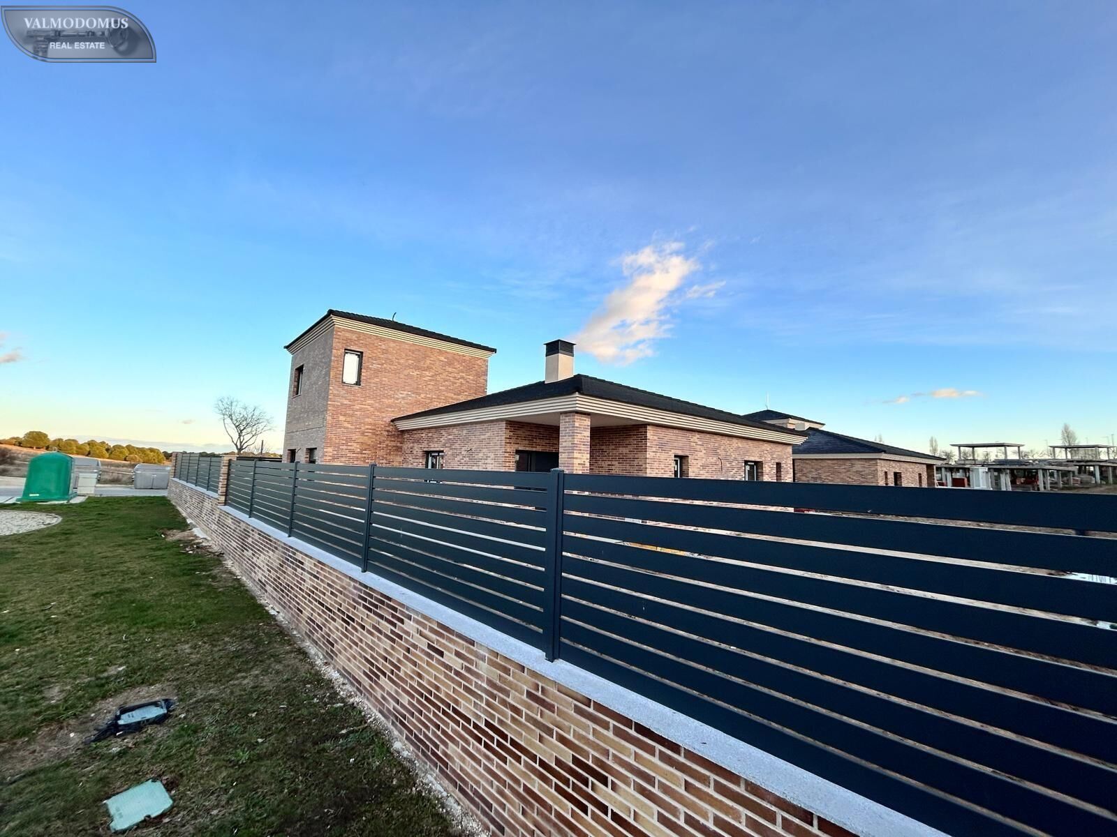 Exterior view of Single-family semi-detached for sale in Navalcarnero  with Heating, Private garden and Terrace