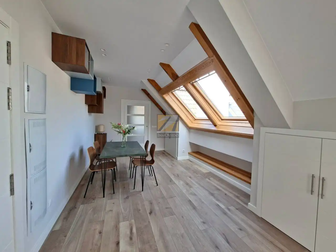 Dining room of Attic for sale in Oviedo   with Heating, Terrace and Furnished