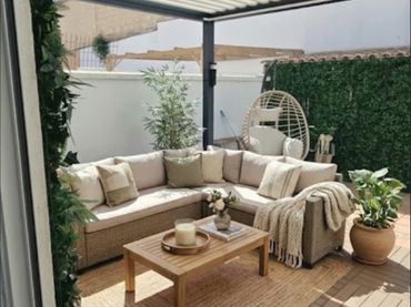 Terraced house with balcony for sale in San García