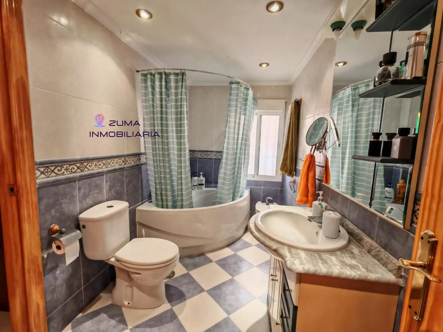 Bathroom of Flat for sale in Málaga  with Air Conditioner, Storage room and Furnished