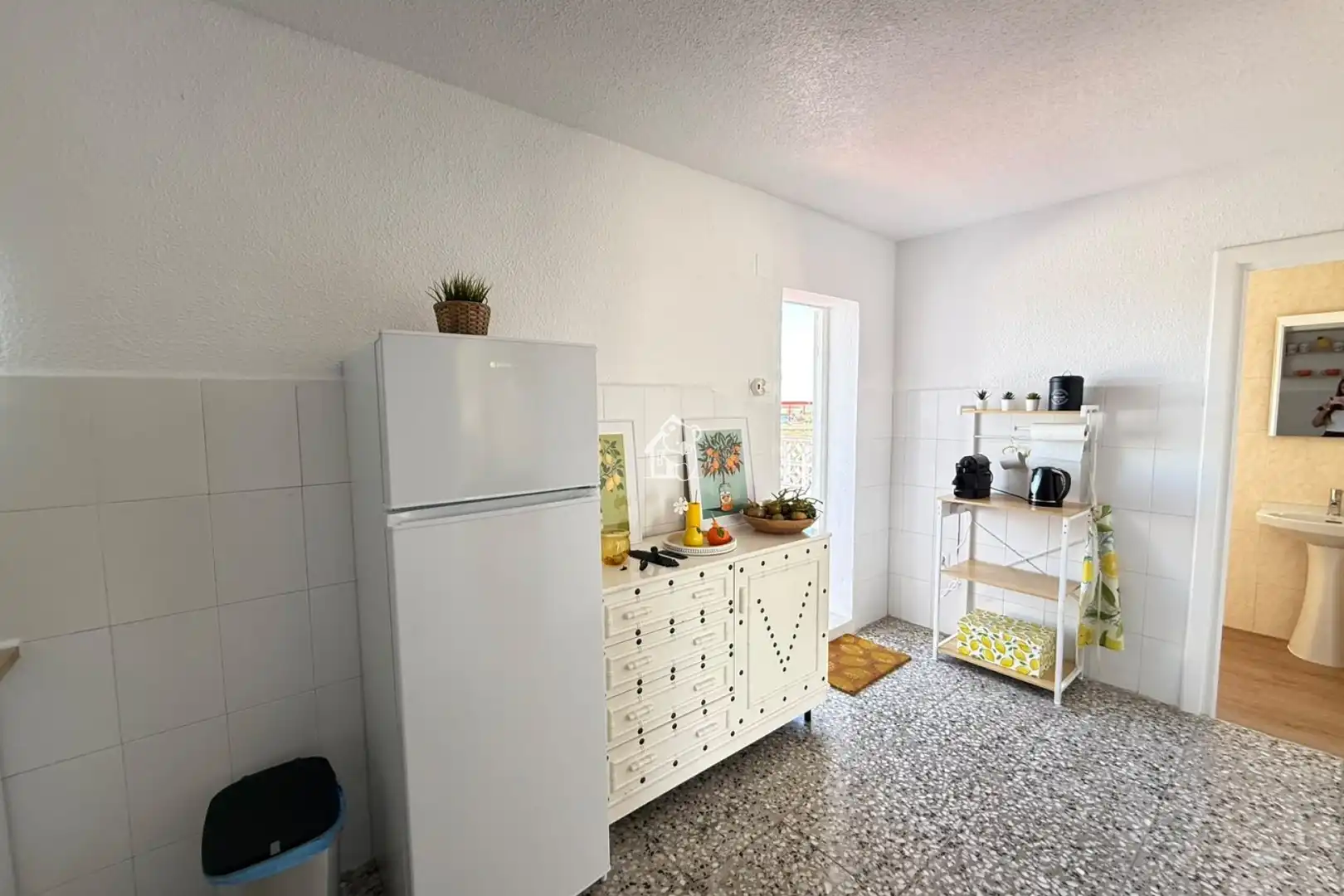 Apartamento con terraza en alquiler en El Raso, imagen 9