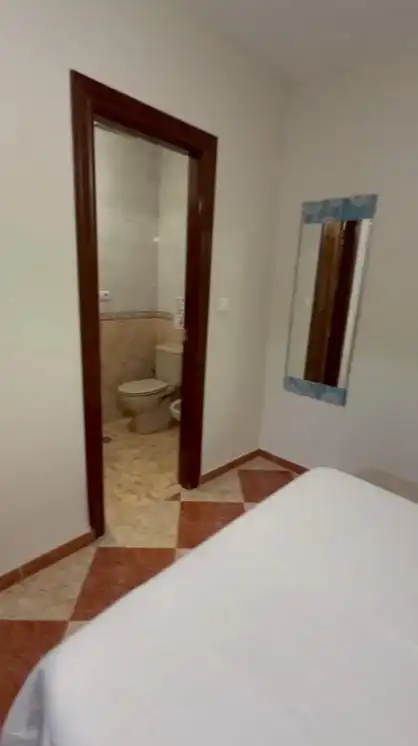 Badezimmer von Wohnungen zur Miete in Zaidín