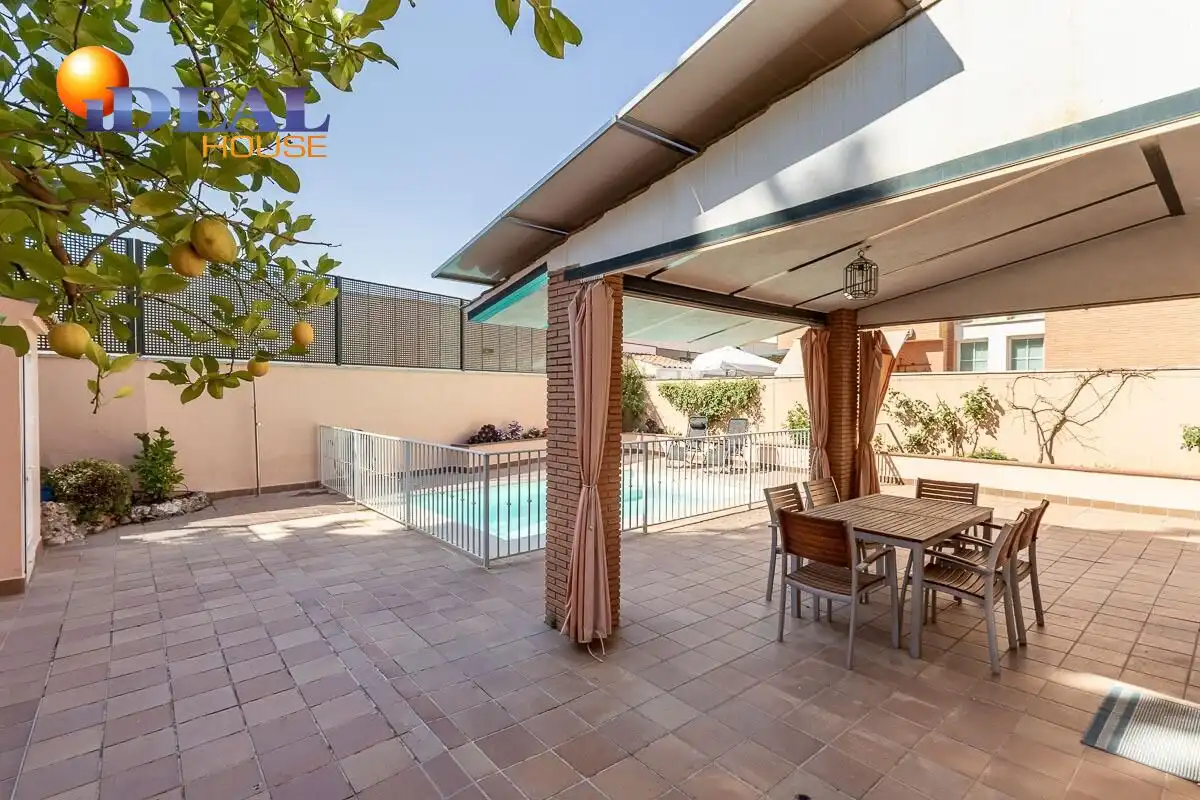 House with terrace for sale in Calle LIMA, imagen 5