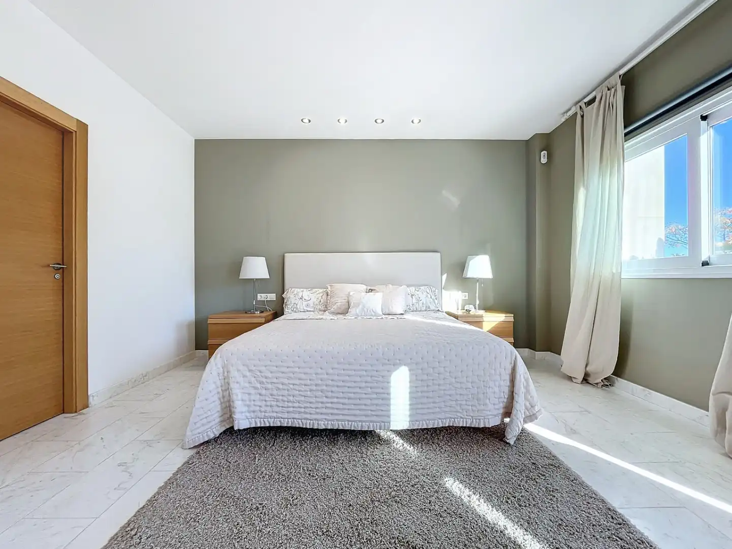 Bedroom of Houses for sale in L'Alfàs del Pi  with Air Conditioner, Heating and Private garden