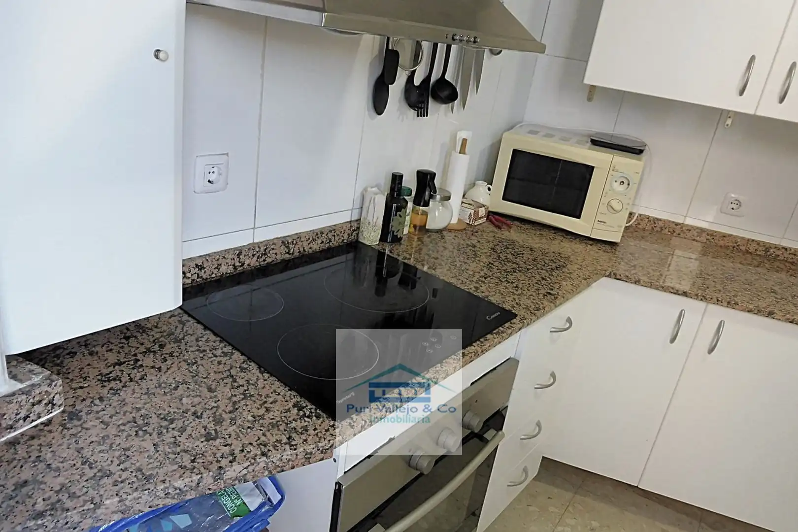 Cocina de Piso en venta en Córdoba con Aire acondicionado, Trastero y TV
