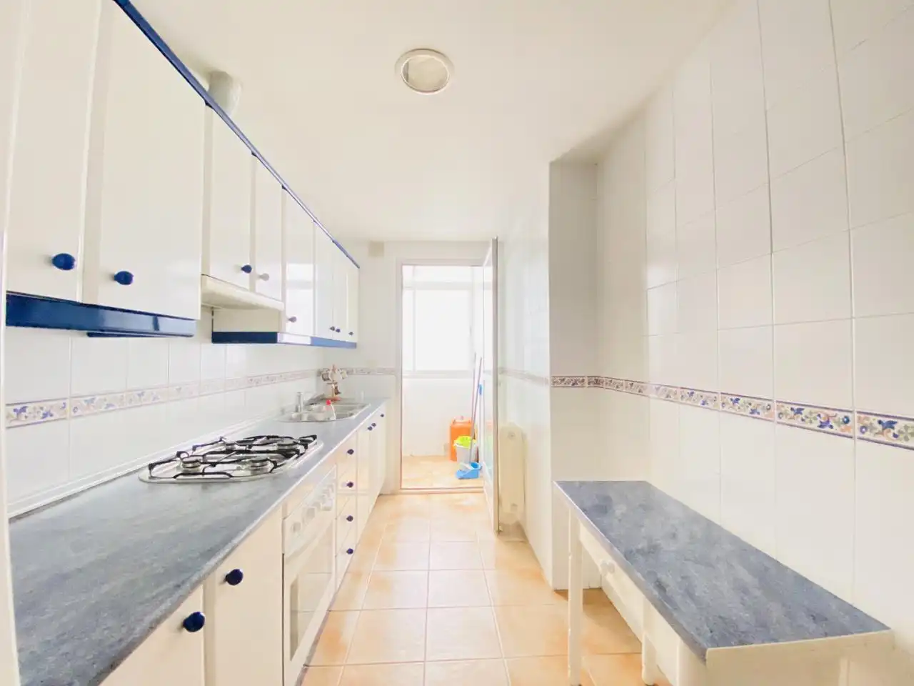 Piso con terraza en venta en Maria Teresa De Léon, imagen 10