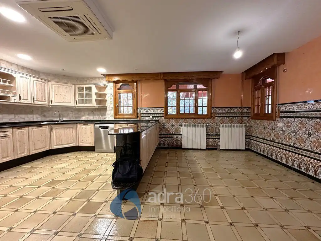 Kitchen of Houses for sale in Lardero  with Air Conditioner, Heating and Private garden