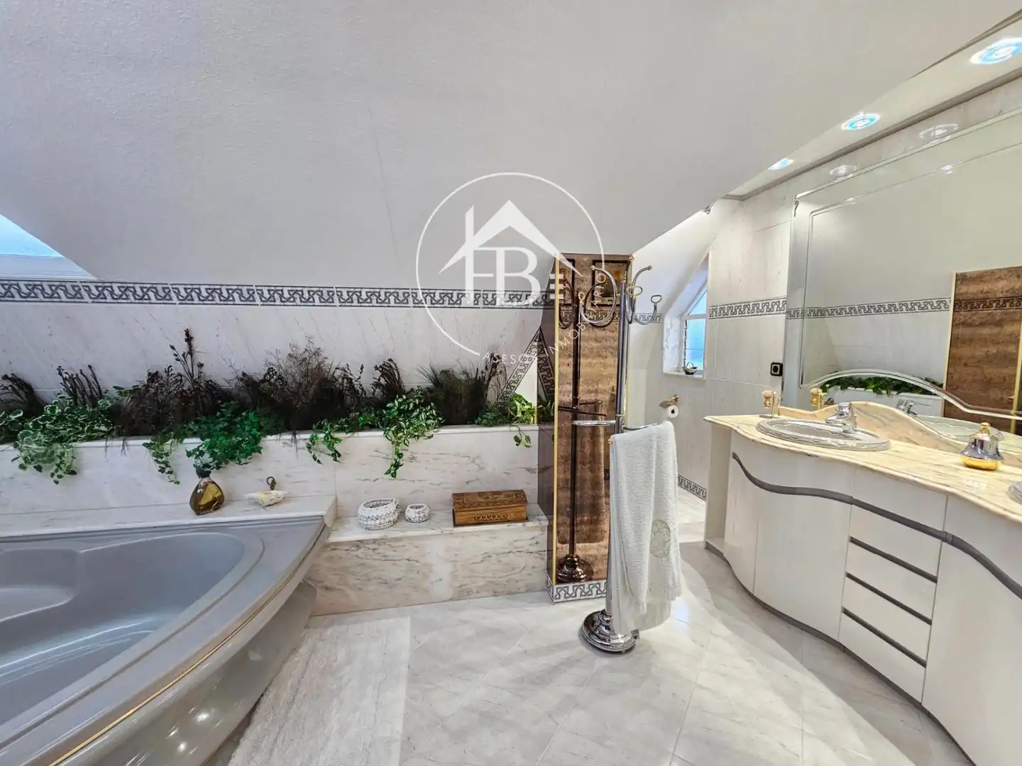 Bathroom of Houses for sale in San Vicente del Raspeig / Sant Vicent del Raspeig  with Air Conditioner, Heating and Terrace