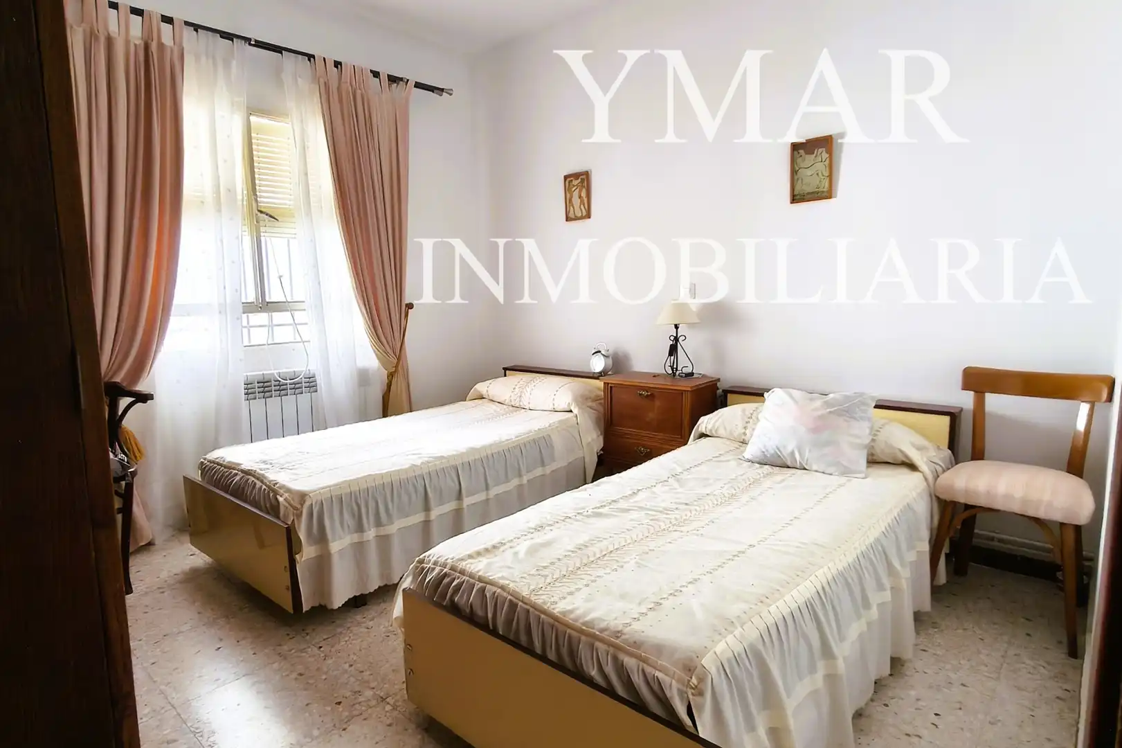 Habitación de Casa o chalet en venta en Robledo del Mazo con Calefacción y Amueblado