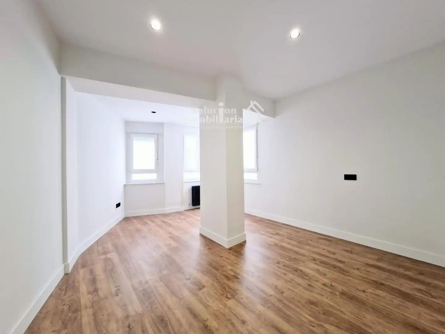 Schlafzimmer von Wohnung zum Verkauf in Salamanca mit Heizung, Terrasse und Möbliert