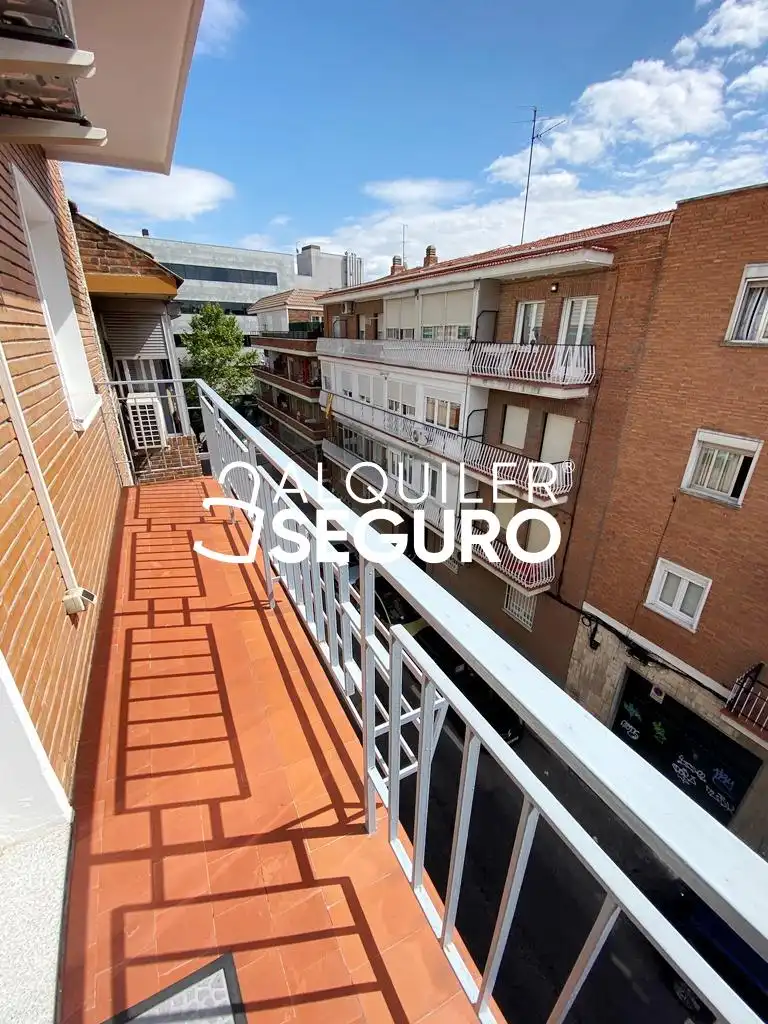 Exterior view of Flat for rent in Madrid  with Air Conditioner, Heating and Terrace