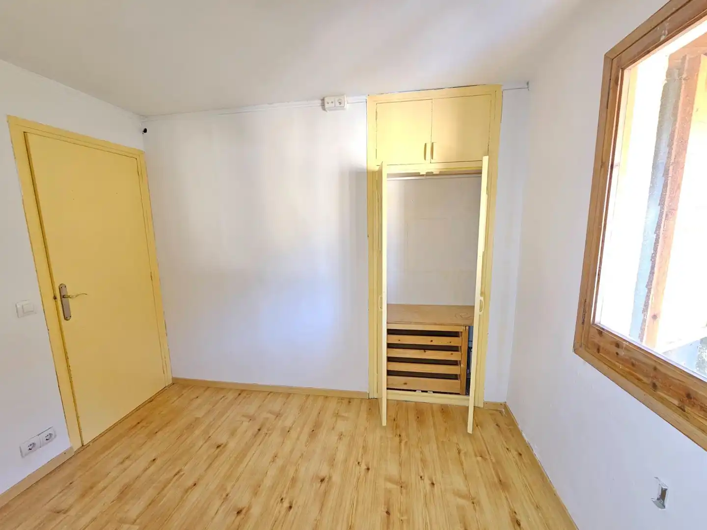 Habitación de Apartamento en venta en Alp con Calefacción