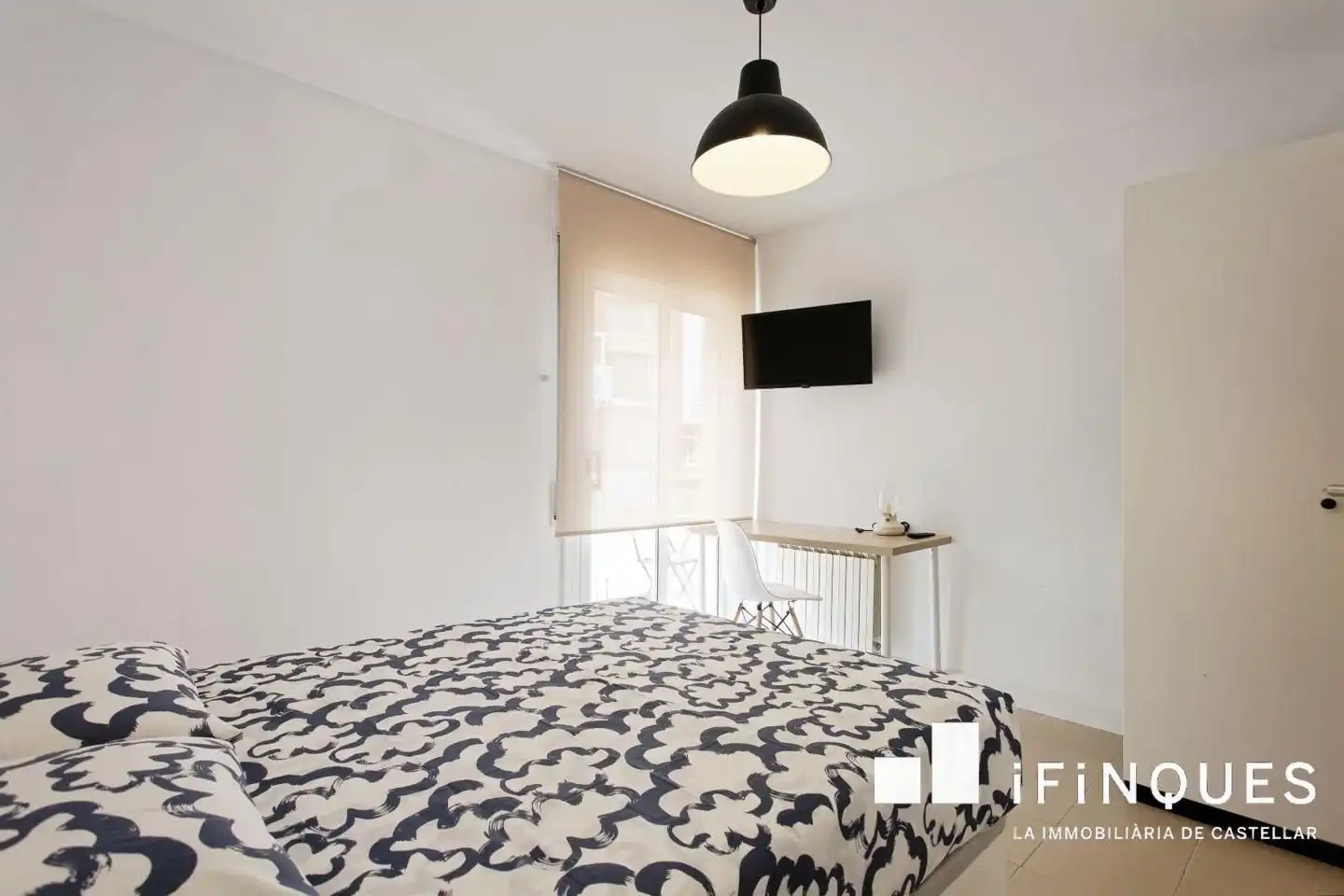 Bedroom of Duplexes for sale in Rubí  with Air Conditioner, Parquet flooring and Terrace