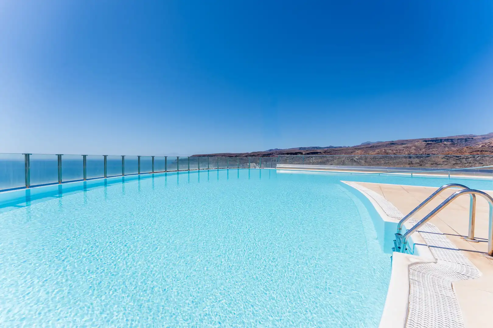 Piscina de Dúplex en venta en Mogán con Aire acondicionado, Calefacción y Terraza