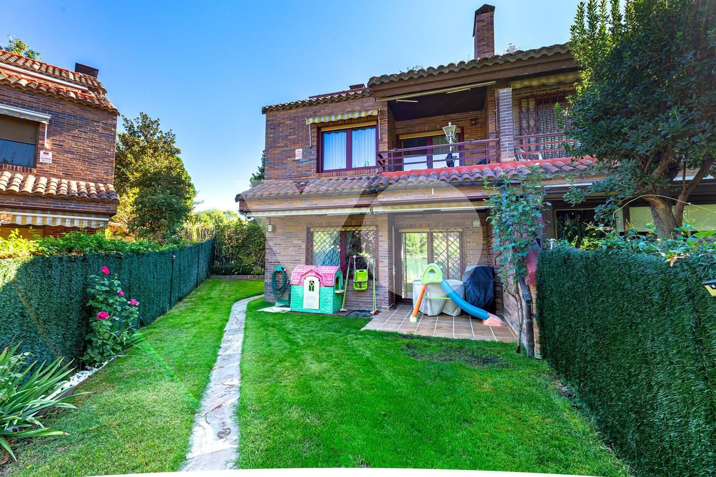 Garden of Single-family semi-detached for sale in Majadahonda  with Air Conditioner, Heating and Private garden