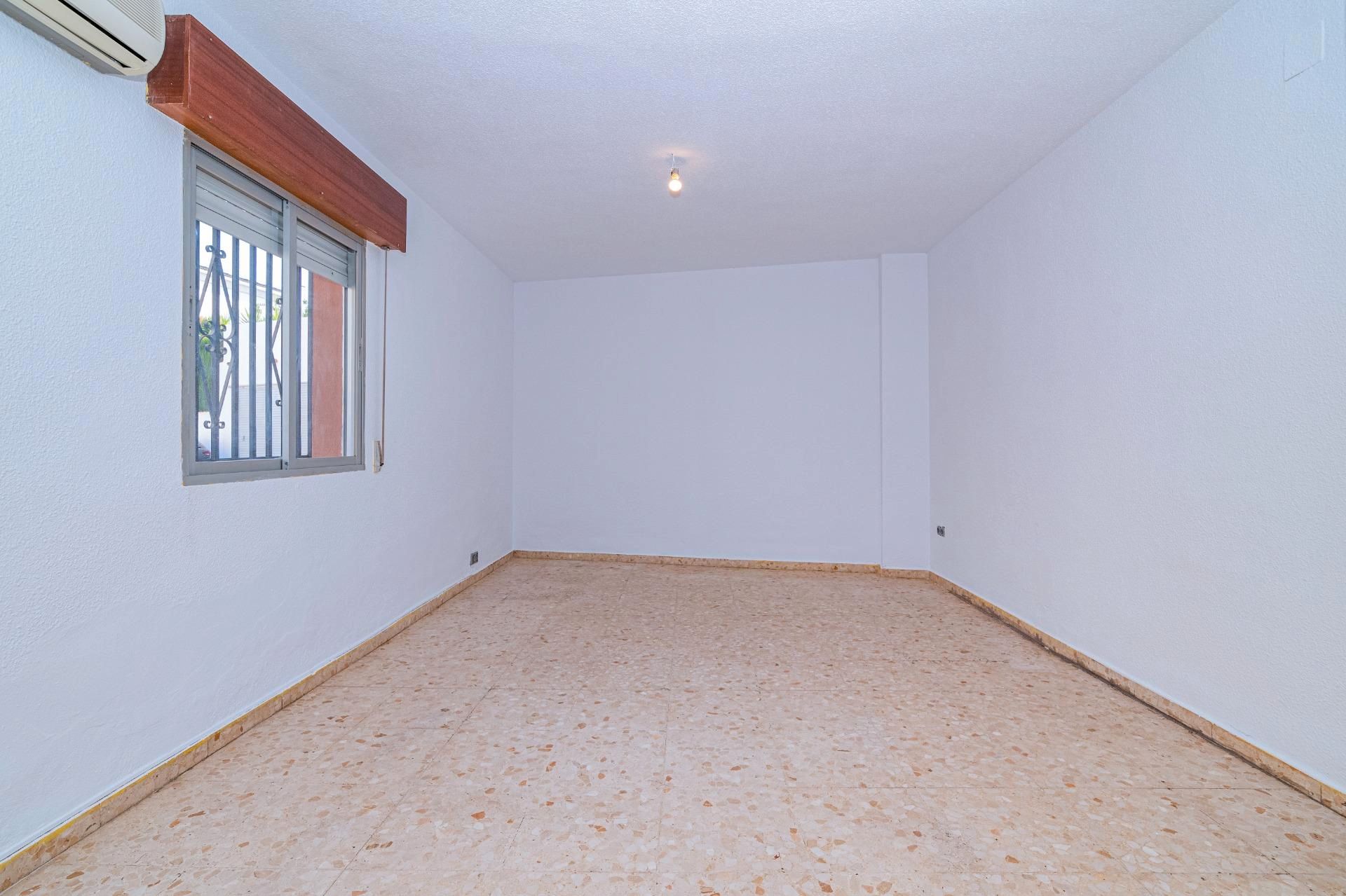 Casa adosada en venda a Calle Mariana Pineda, Polideportivo